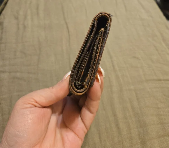 Fendi Brown Key & Card Holder with Vintage Patina - Picture 7 of 8